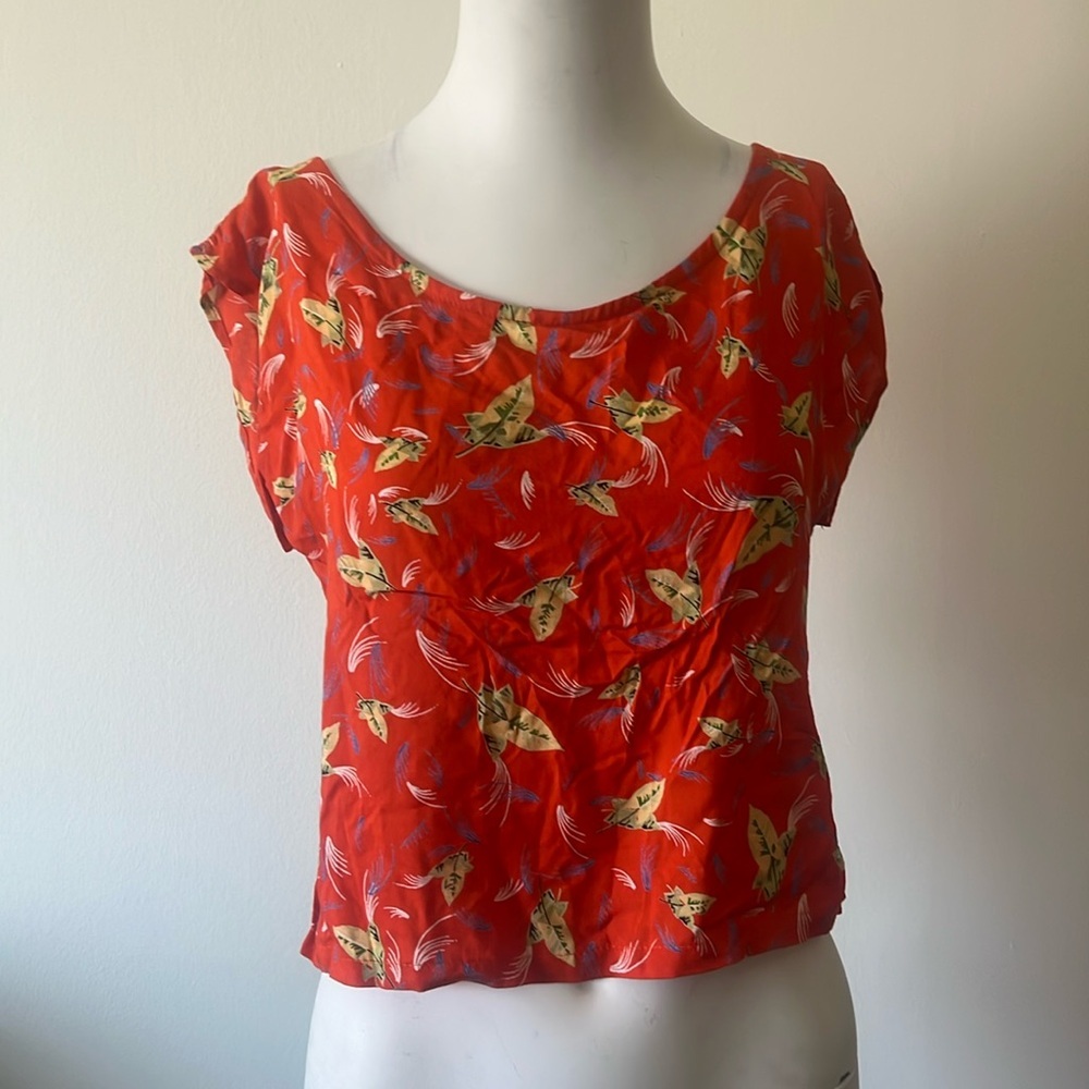 Many belles down vintage tie back Top Size M New With tag